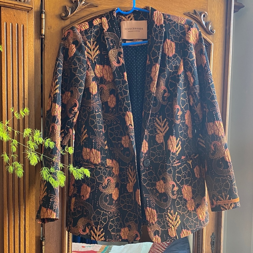 Scotch & Soda Women's Black and Gold Patterned Blazer